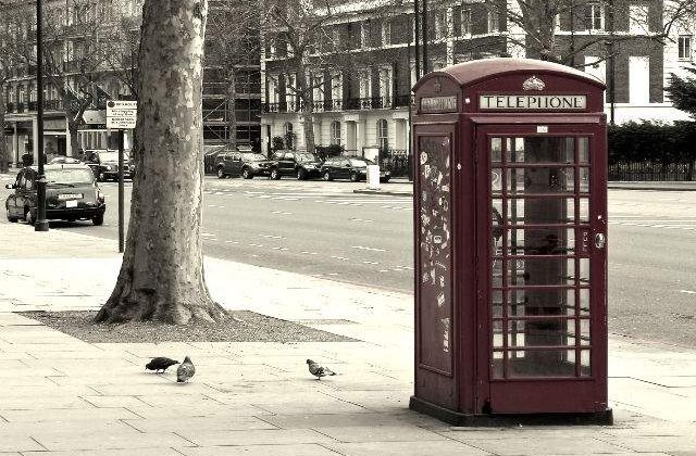 Primaria din Kansas City a instalat cabine telefonice pentru rugaciune