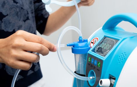 Polonia a donat României 50 de concentratoare de oxigen pentru pacienţii COVID