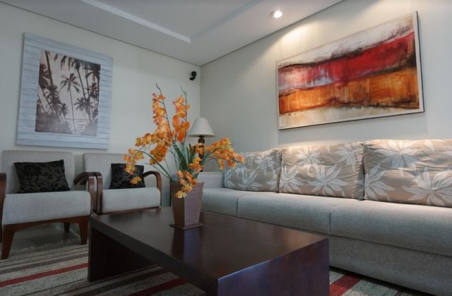 10 trucuri pentru &rdquo;extinderea&rdquo; unei camere mici