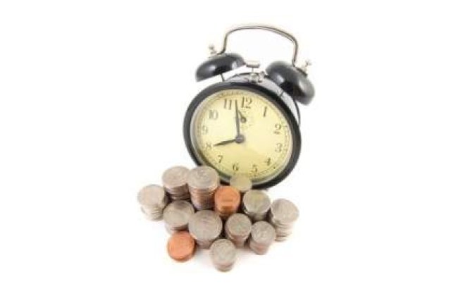 Nu vor exista diferente: Toate salariile vor scadea cu 25%