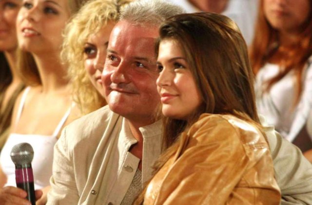 Moni vrea sa adopte un copil