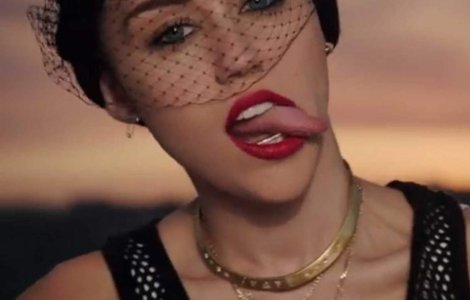 Cine e cel mai prost imbracata vedeta din lume?