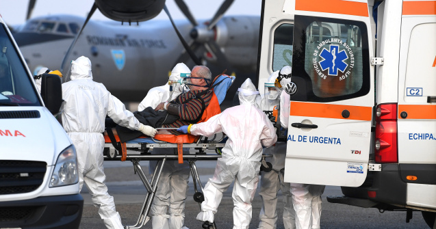 Bolnavii de COVID-19, duși în Ungaria. Cum s-a desfășurat transferul