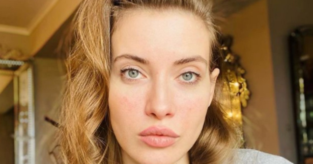 Iulia Albu, victima bullying-ului în adolescență: „Chiar și super eroii plâng noaptea...”