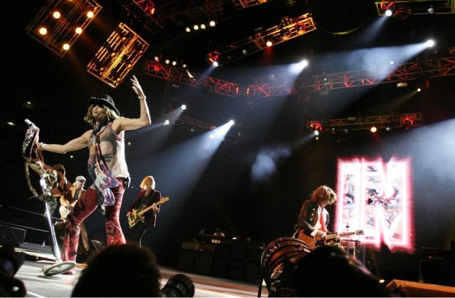Aerosmith: Mai sunt doar 1.000 de bilete la cea mai ieftina categorie