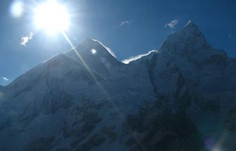 Cine este cel mai tanar alpinist care a cucerit Everestul?