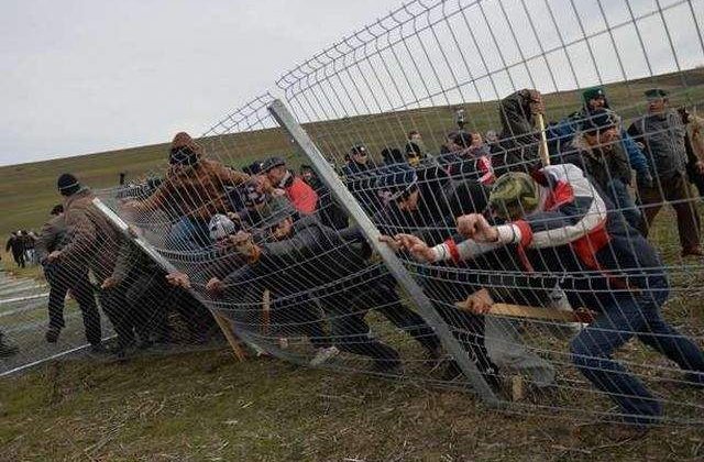 Chevron, plangere la Politie pentru distrugerile provocate de protestatari la Silistea