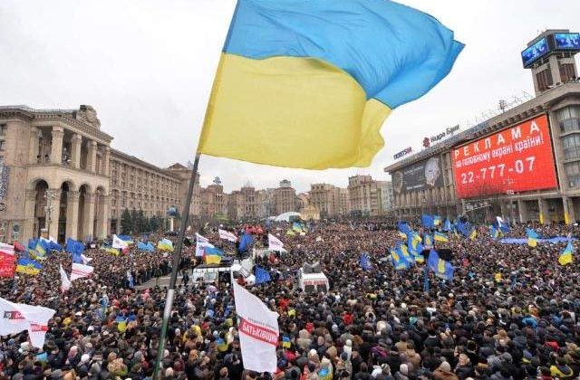 Kiev: Aproximativ 200.000 de oameni participa la un miting proeuropean
