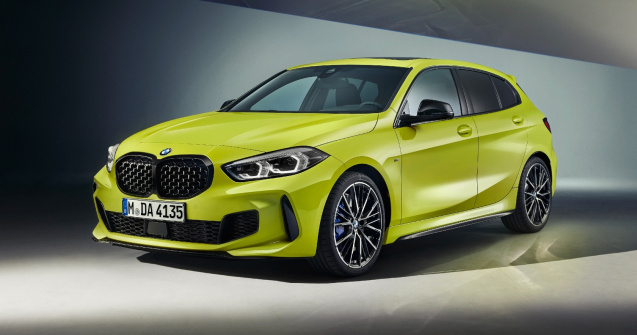 Îmbunătățiri pentru BMW M135i xDrive: suspensie revizuită și culori exterioare noi