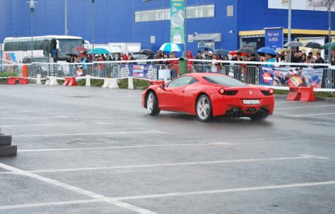  Video  Forza Rossa in Romania: 2 ani cu piciorul pe acceleratie