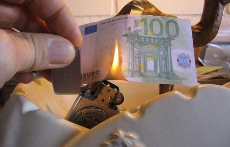 Europa nu poate sa ajute Grecia