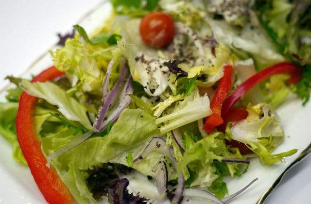 Studiu: Dieta mediteraneana, factor-cheie in lupta contra dementei