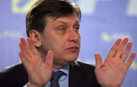 Antonescu: Parlamentarii nu pot fi cercetati pentru abuz in serviciu