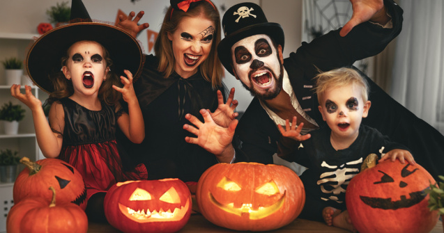  Top  Trick-or-Treat! 10 idei originale de costume pentru Halloween