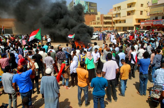 Sudan: Majoritatea miniștrilor și membrilor civili ai Consiliului de tranziție au fost arestați  