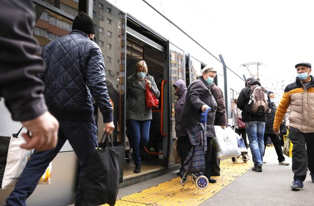 Incidența din București, în scădere. Peste 40% rată de acoperire vaccinală în rândul populaţiei adulte 