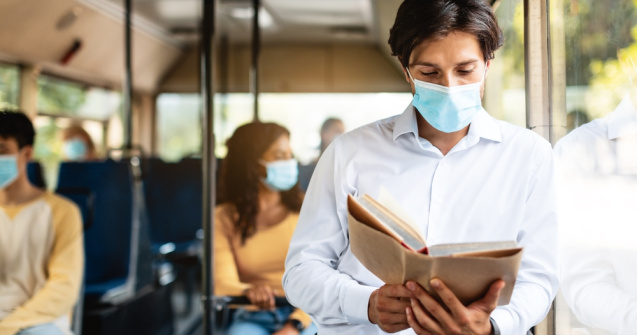 Se lansează proiectul "Timişoara (re)citeşte" în mijloacele de transport public