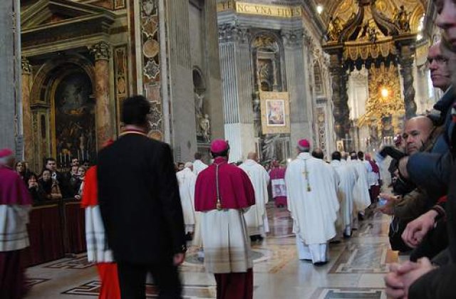 SUA nu ridica imunitatea preotilor acuzati de abuzurile sexuale