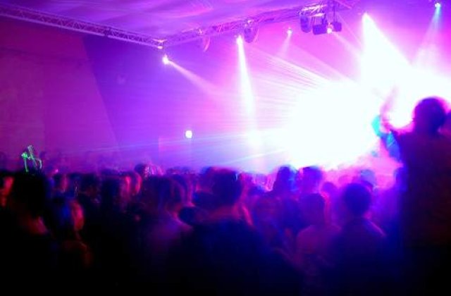 Dupa ce au jefuit o banca si-au dat dedicatii in club