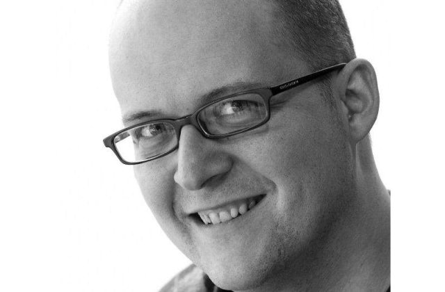 (P) Utilizatorul de internet si specialistul de marketing, fata in fata