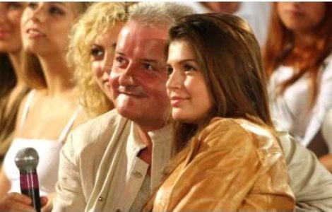 Moni a devenit din nou mama