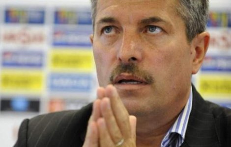 Fostul presedinte al CCA, Vasile Avram, va candida la sefia FRF