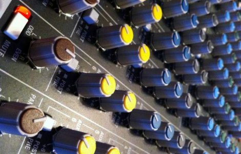 Muzica pop ajuta persoanele cu leziuni cerebrale sa isi recupereze amintirile