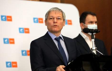 Cioloș: E nevoie de majoritate, nu de armistițiu; e posibil ca USR să facă parte dintr-un guvern de coaliție condus de Ciucă