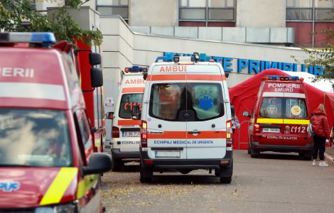 Frigul face victime la Timișoara. Bărbat găsit mort, iar fiica lui în stare de inconștiență, intoxicați cu gaze. Se încălzeau la aragaz