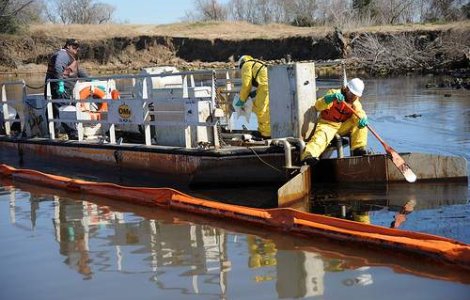 Pata de petrol afecteaza sanatatea?