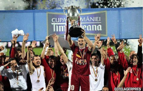 Cat costa sa faci o super echipa?