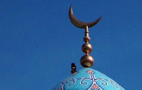 Atentate in doua moschei din Pakistan