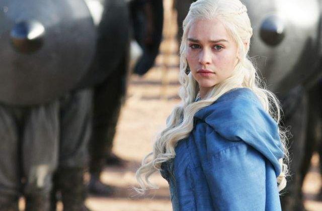 Emilia Clarke o va interpreta pe Sarah Connor in noul film din seria Terminatorul