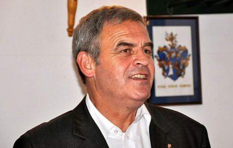 Tokes a predat Bisericii Reformate medalia "Steaua Romaniei"