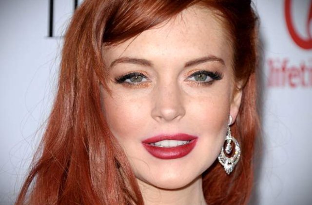 Lindsay Lohan isi scrie autobiografia