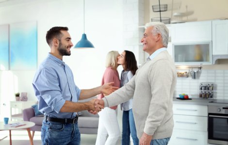  Top  3 fraze pe care nu ar trebui să i le spui niciodată ginerelui tău