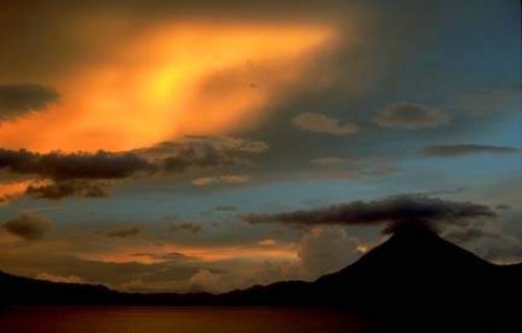 Guatemala, "sub asediul" naturii