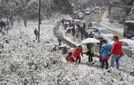 Ninsoare neobisnuita si ploi in sezonul uscat, in Vietnam