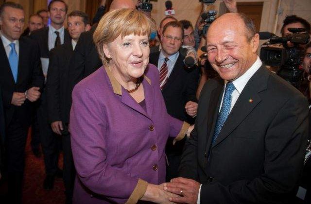 Basescu, mesaj de felicitare lui Merkel pentru acordul de guvernare