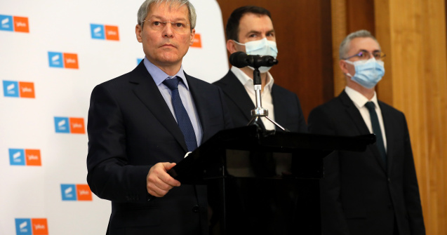 Cioloș: Suportăm partide care nu doresc reforme - cazul guvernării cu PNL; PSD aruncă firimituri societății