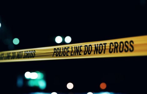 O femeie a fost găsită moartă într-o valiză la doar 4 zile după ce s-a căsătorit