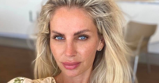 Andreea Bănică, momente de coșmar la întoarcerea din vacanță: „Mai avea puțin și-mi băga mâna la sutien”