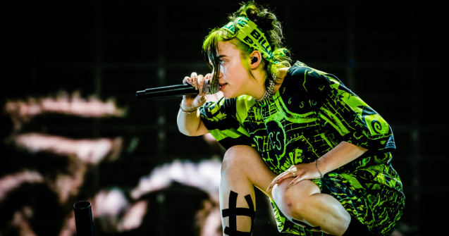  Top  4 celebrități care nu urmăresc pe nimeni pe Instagram