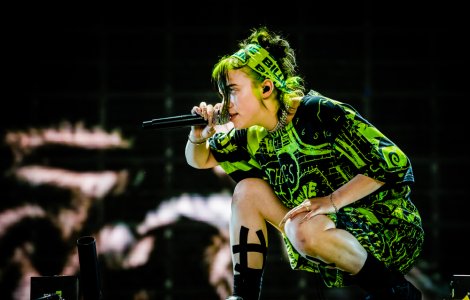  Top  4 celebrități care nu urmăresc pe nimeni pe Instagram