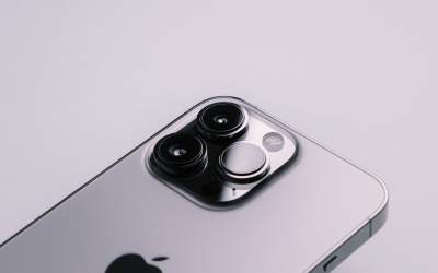 iPhone 13 Pro Max vs. Galaxy...