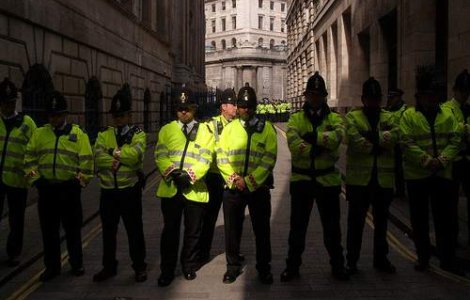 68% dintre politisti vor greva generala