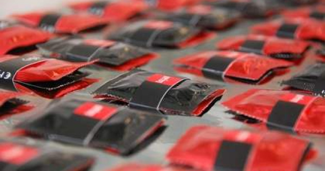 Indienii au nevoie de prezervative mai mici