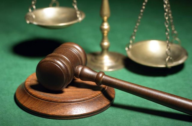 Apel al procurorului general pentru Basescu: Nu promulgati Codul Penal