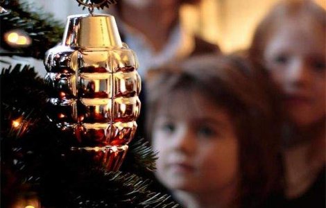  Top  TOP 10 cele mai CIUDATE ornamente de Craciun