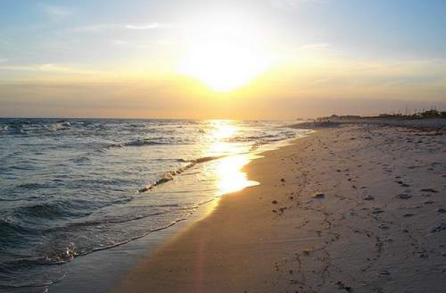 Pata de petrol "ameninta" plajele din Florida